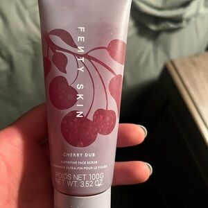 Fenty Skin Cherry Dub Face Scrub